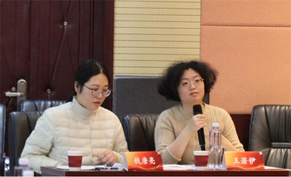 主持人-钱唐亮医师、王若伊医师.jpg